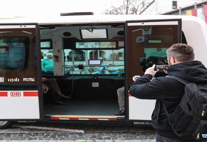 Bus Shuttle Tanpa Supir Ada di Jerman